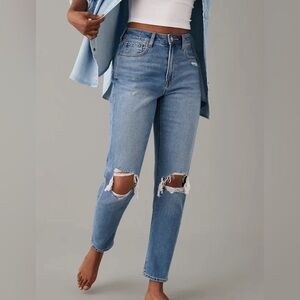 Women’s American Eagle Ripped Jeans